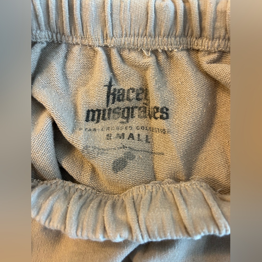Kacey Musgraves star crossed sweat suit - Picture 5 of 8